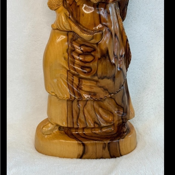 Olive Wood Hand carved collectible Ruth biblical figurine - Picture 8 of 11